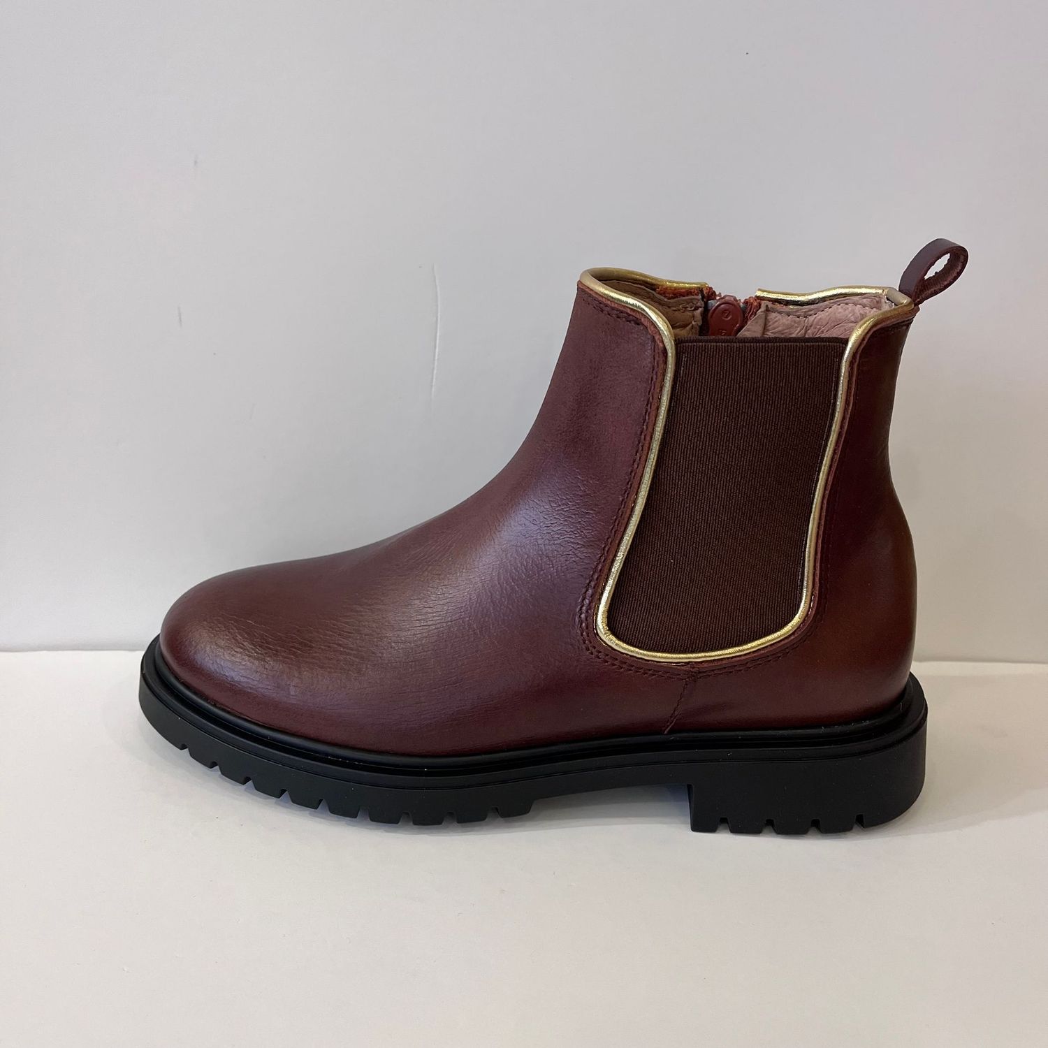 9977 Cognac Acebos
