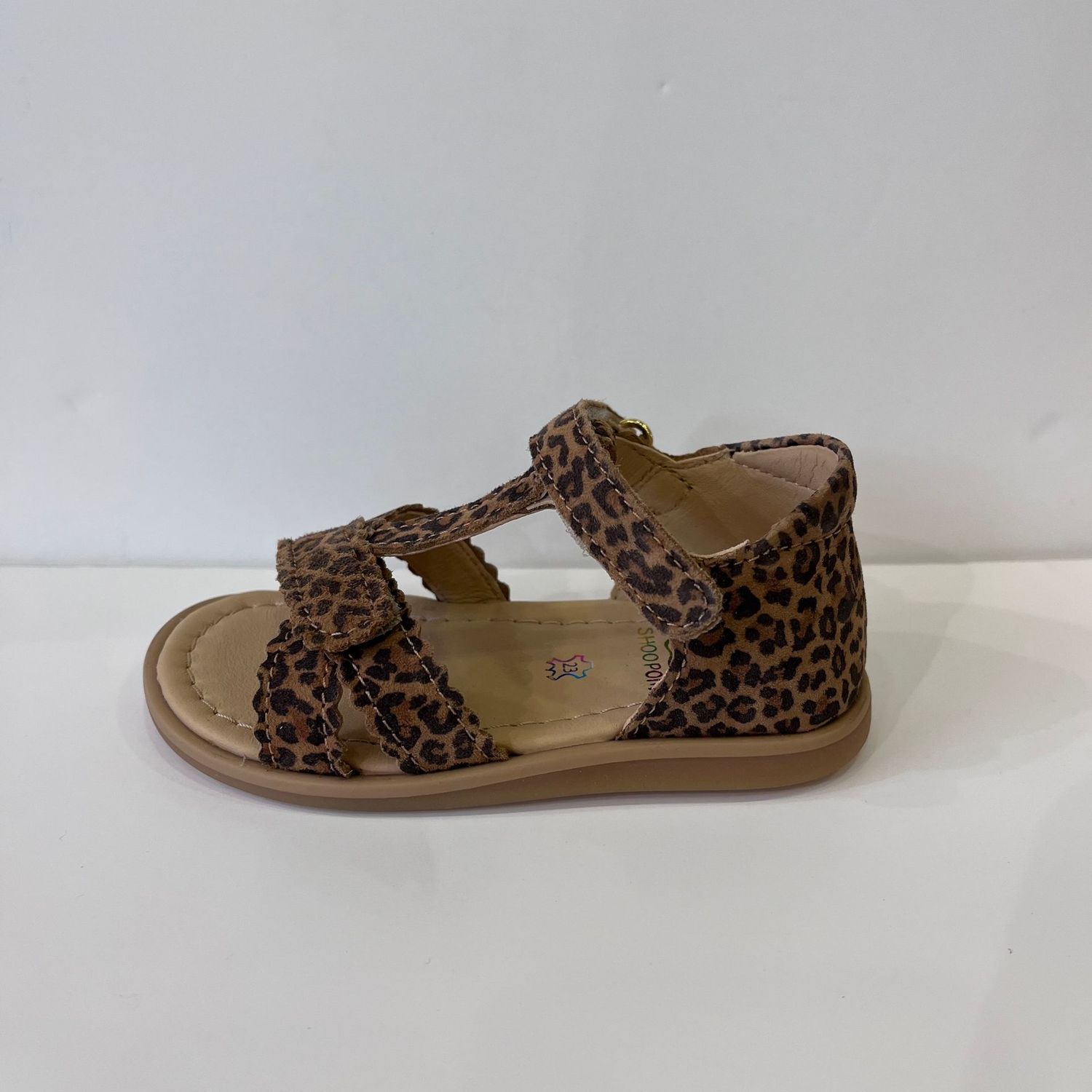 Tity Cross Léopard Shoo Pom