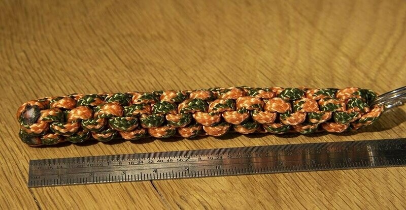 Lanyard handle with keyring