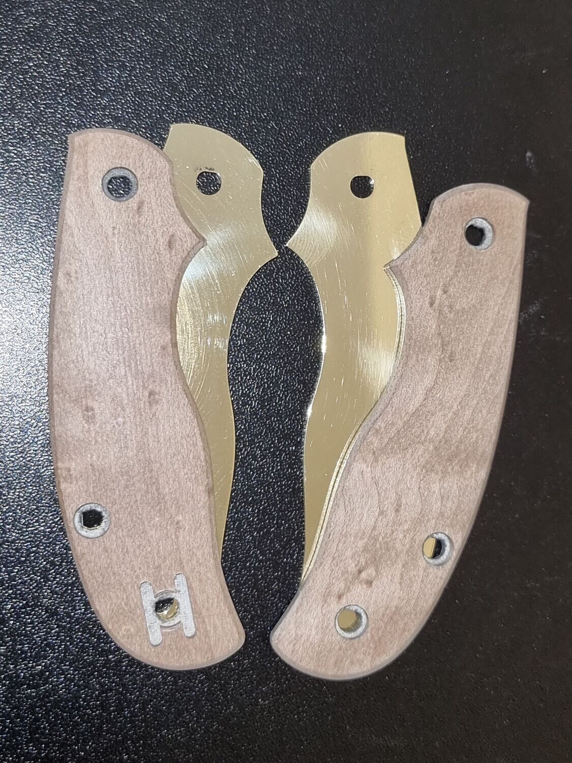 Urban V2 3mm Flat Scales in Birdseye Maple with Brass Liners