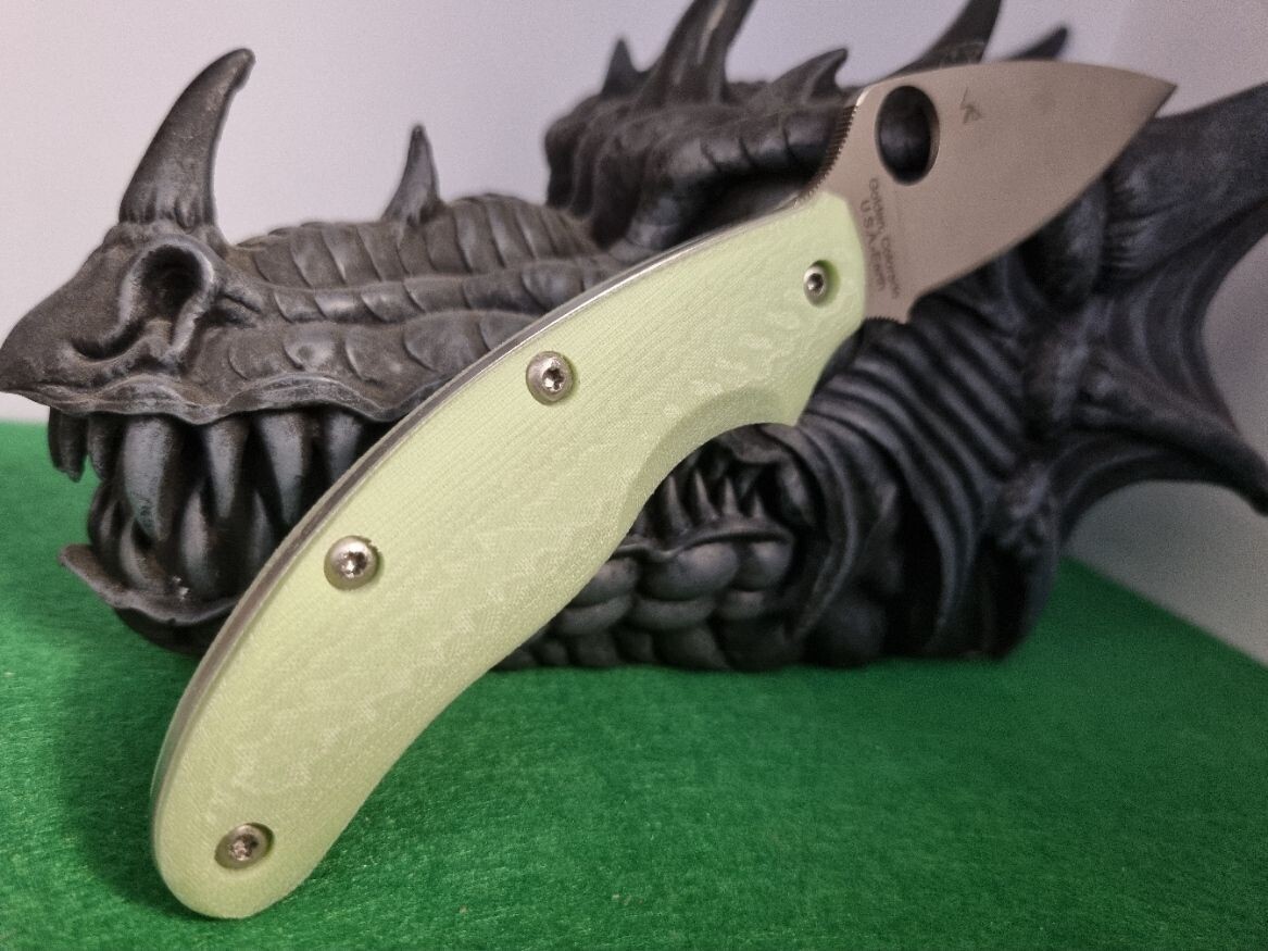 UKPK 4 Pin V2 Ergo 5mm Scales in Pale Jade Green Cotton Micarta