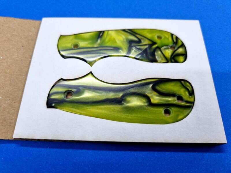 Squeak Scales in 3.1mm Kirinite (Toxic Green) Squeak Scales in 3.1mm Kirinite (Toxic Green)
