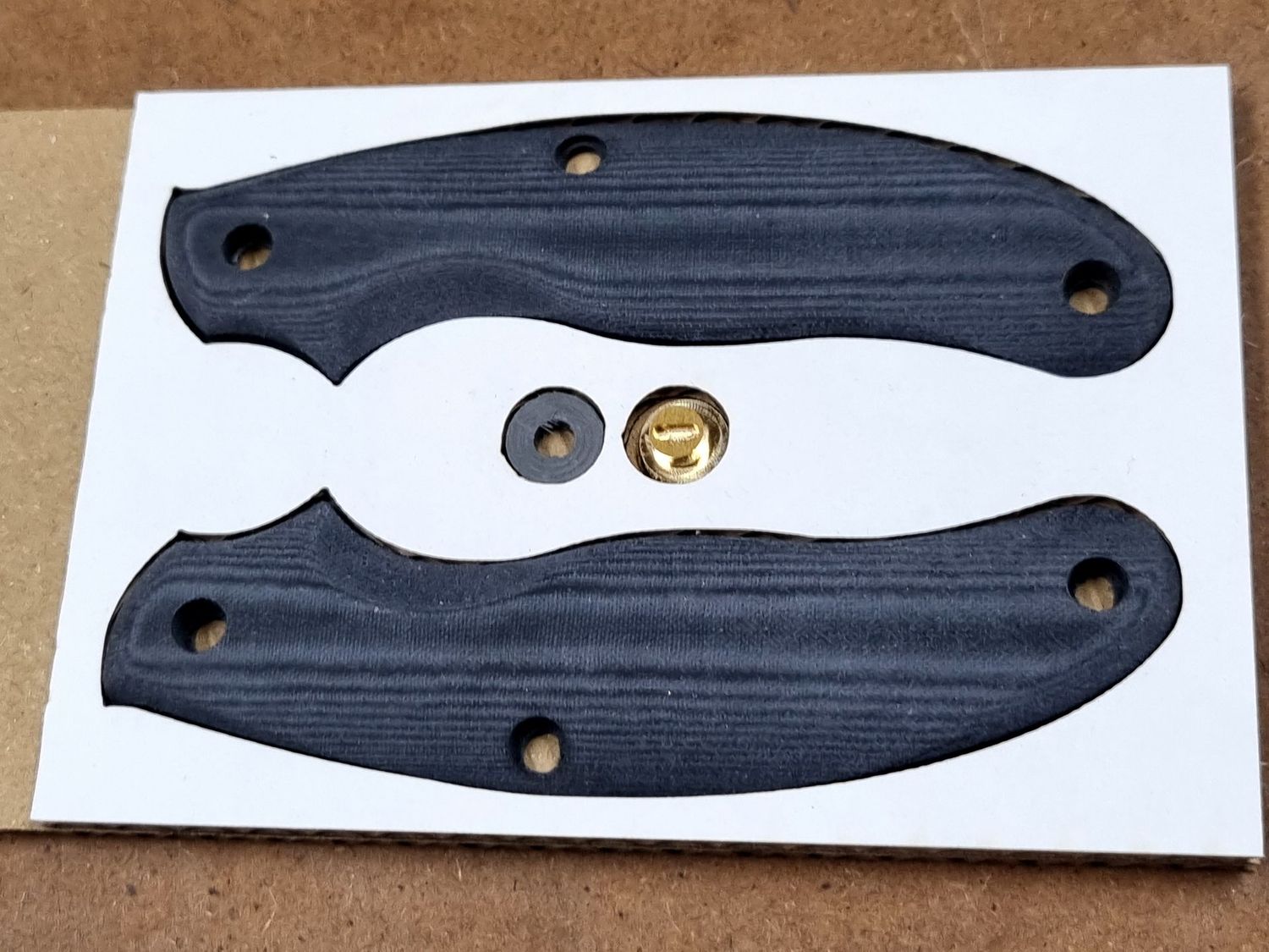 UKPK V2 Ergo 5mm 3 pin Scales in Black Linen Micarta