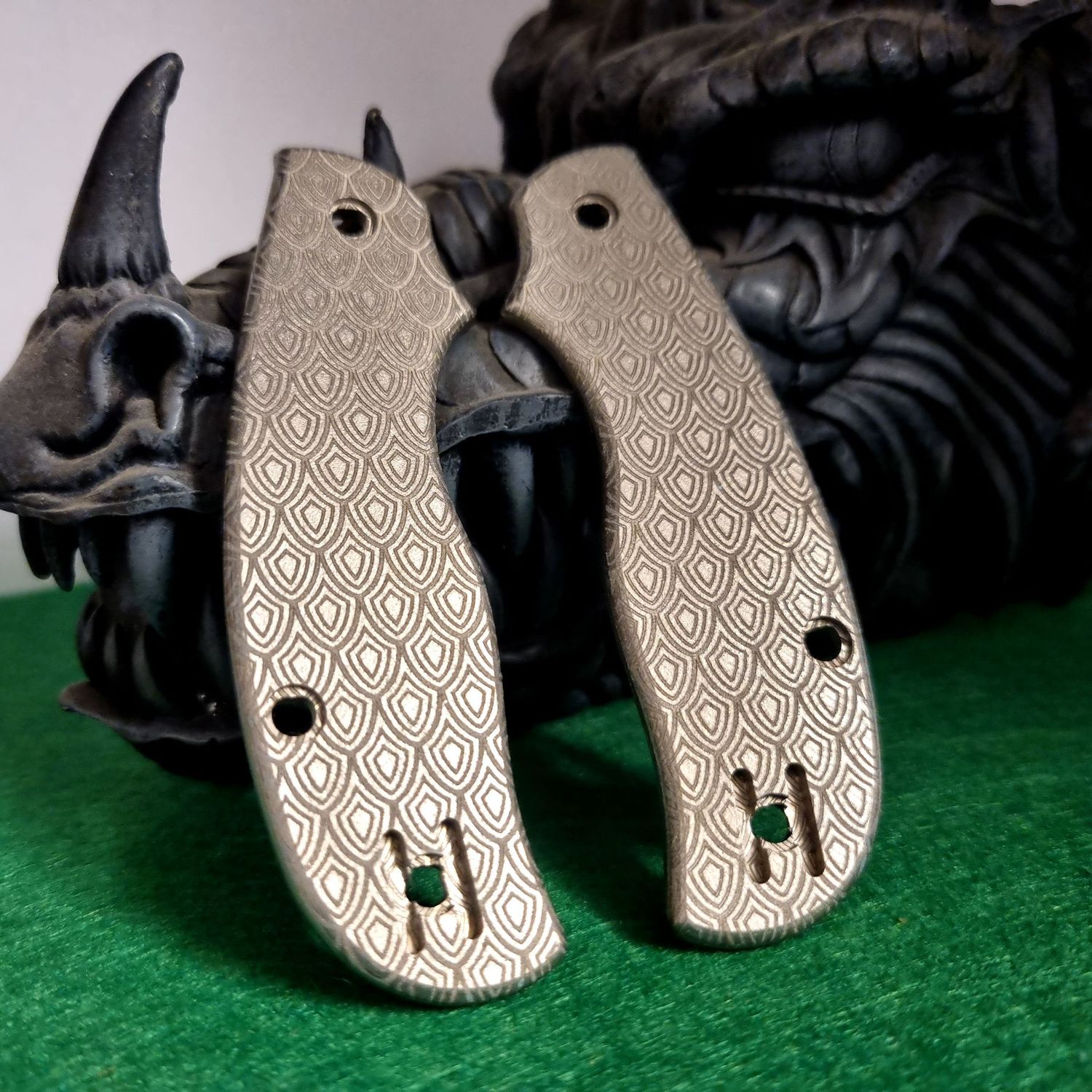 Urban Scales in 3mm Titanium (Mill finish) Dragon Scale infinity pattern