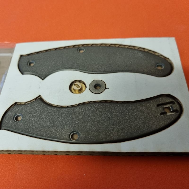 UKPK 3 pin Scales in 3mm Stonewashed Titanium UKPK 3 pin Scales in 3mm Stonewashed Titanium