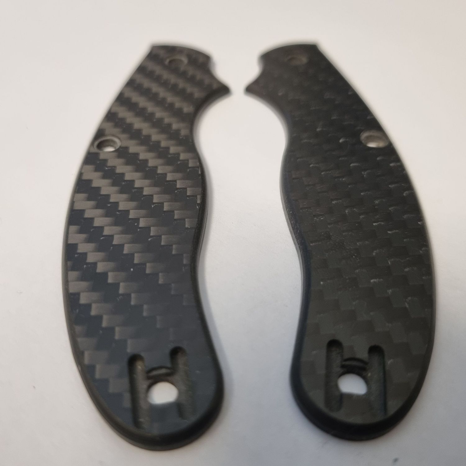 UKPK 3 pin Scales in 3mm Carbon Fibre Matt, Chamfered edge (VPC Stock Item)