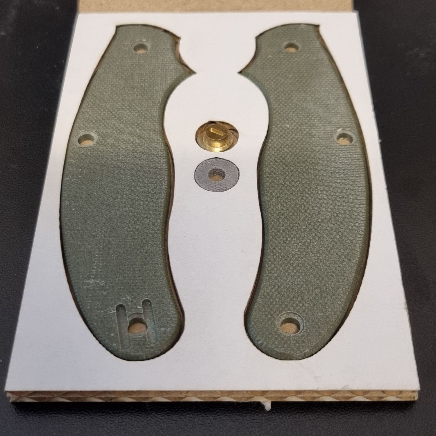 UKPK 3 pin Scales in 3mm G10 Moss Green, (VPC Stock Item)