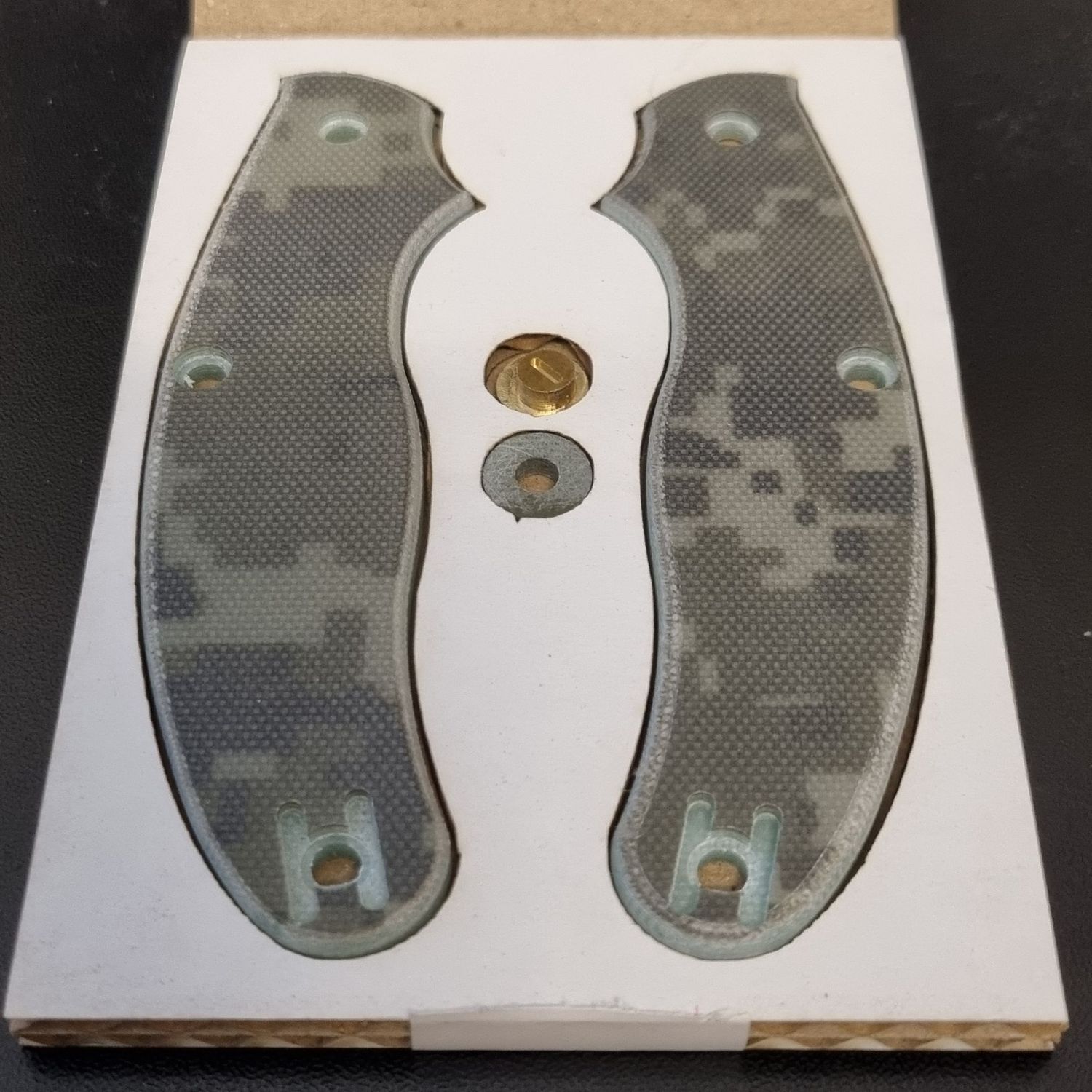UKPK 3 pin Scales in 3mm G10 Digi Camo Green, (VPC Stock Item)