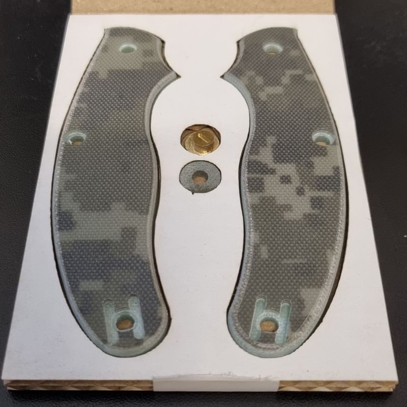 UKPK 3 pin Scales in 3mm G10 Digi Camo Green, (VPC Stock Item)