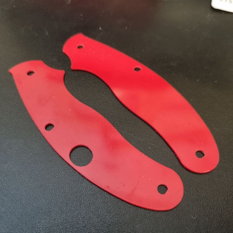 UKPK 3 Pin V2 Ergo and V2 Flat Liners in G10 (Red) UKPK 3 Pin V2 Ergo and V2 Flat Liners in G10 (Red)