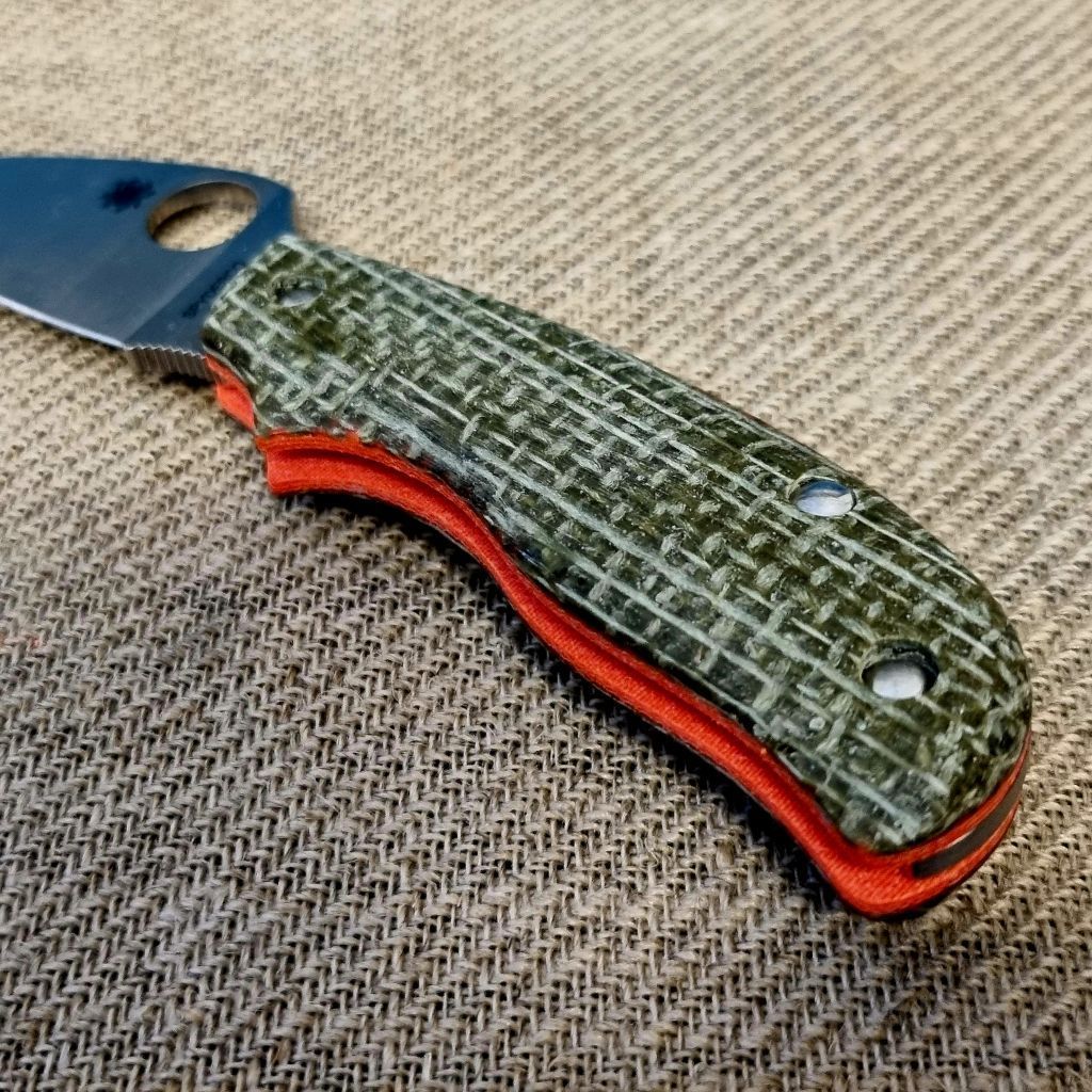 Urban V2 Ergo 5mm in Green Burlap Micarta with Orange Glow  bonded Liners