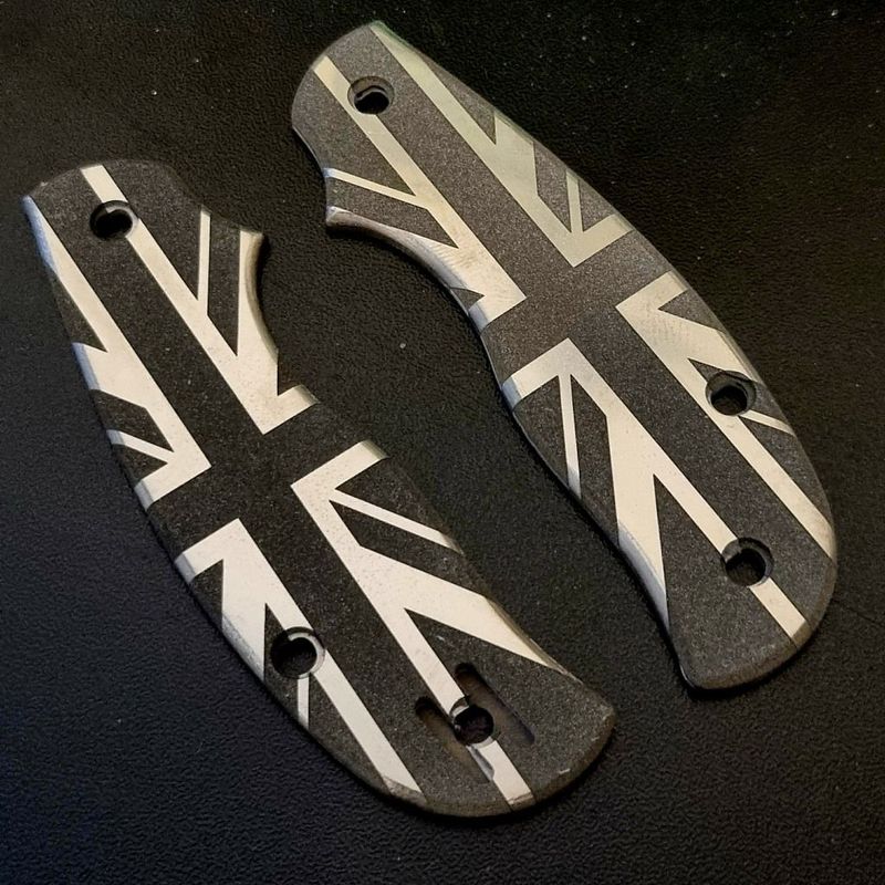Urban Scales in 3mm Titanium (Polished) Union Jack pattern