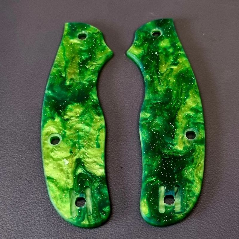 Metropolitan Scales in 3mm Cast Acrylic (Jade Nebula)