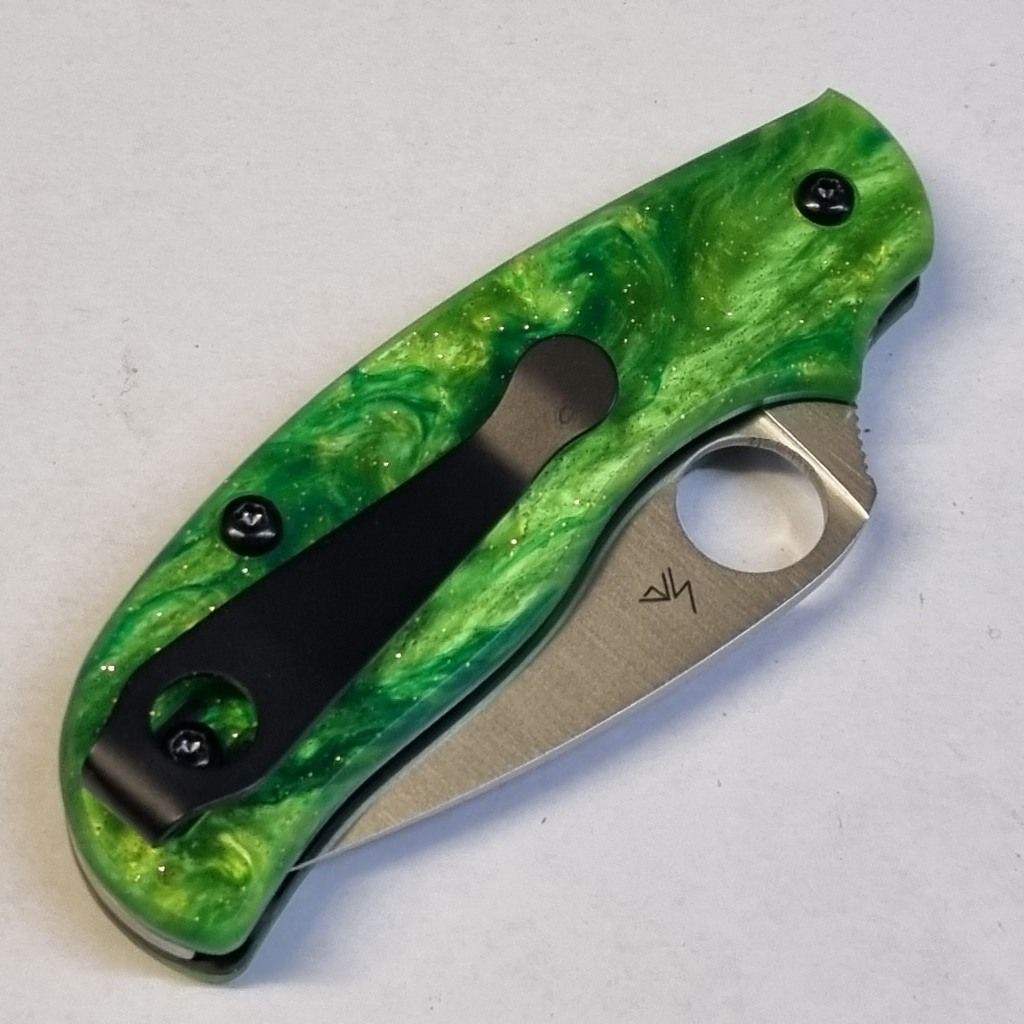 Urban Scales in 3mm Cast Acrylic (Jade Nebula)