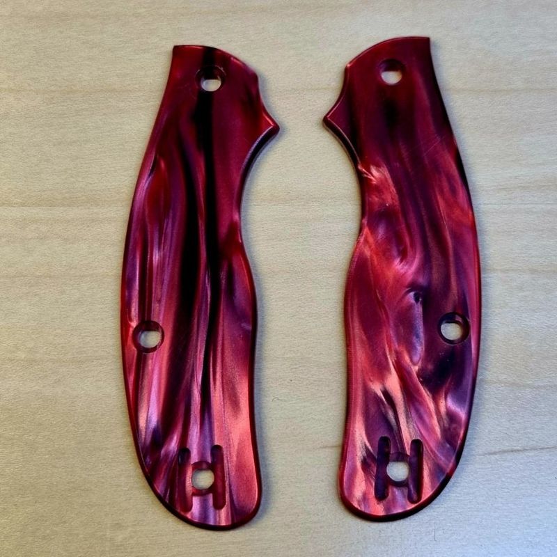 Metropolitan Scales in 3.1mm Kirinite (Pearl Red) Metropolitan Scales in 3.1mm Kirinite (Pearl Red)