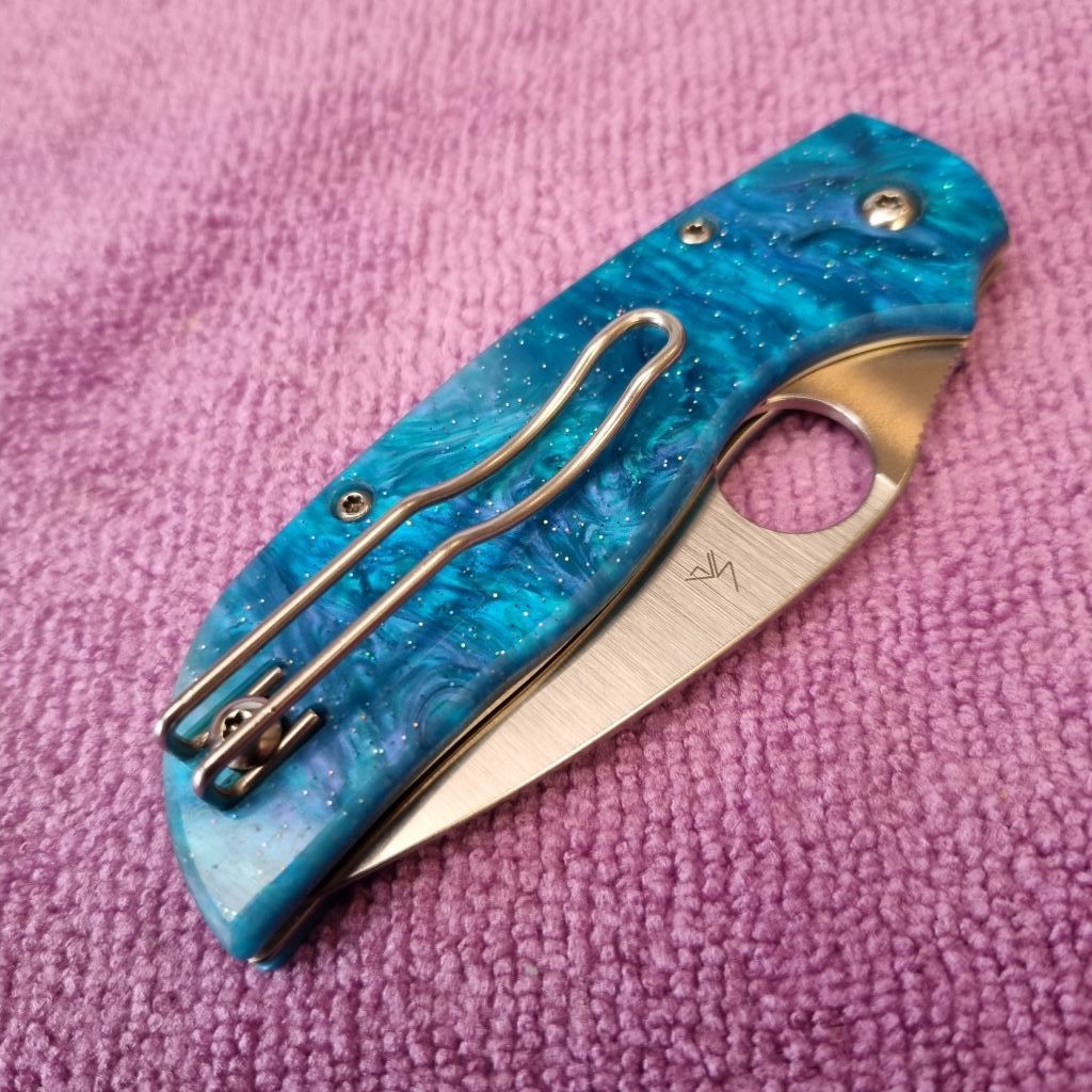 Chaparral Slipit Scales in 2.75mm Cast Acrylic (Cerulean Nebula)