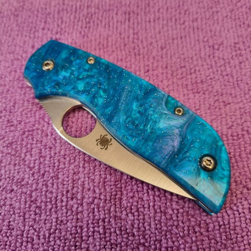 Chaparral Slipit Scales in 2.75mm Cast Acrylic (Cerulean Nebula)
