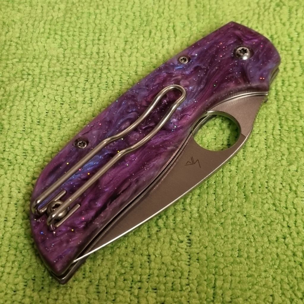 Chaparral Slipit Scales in 2.75mm Cast Acrylic (Blurple  Nebula)