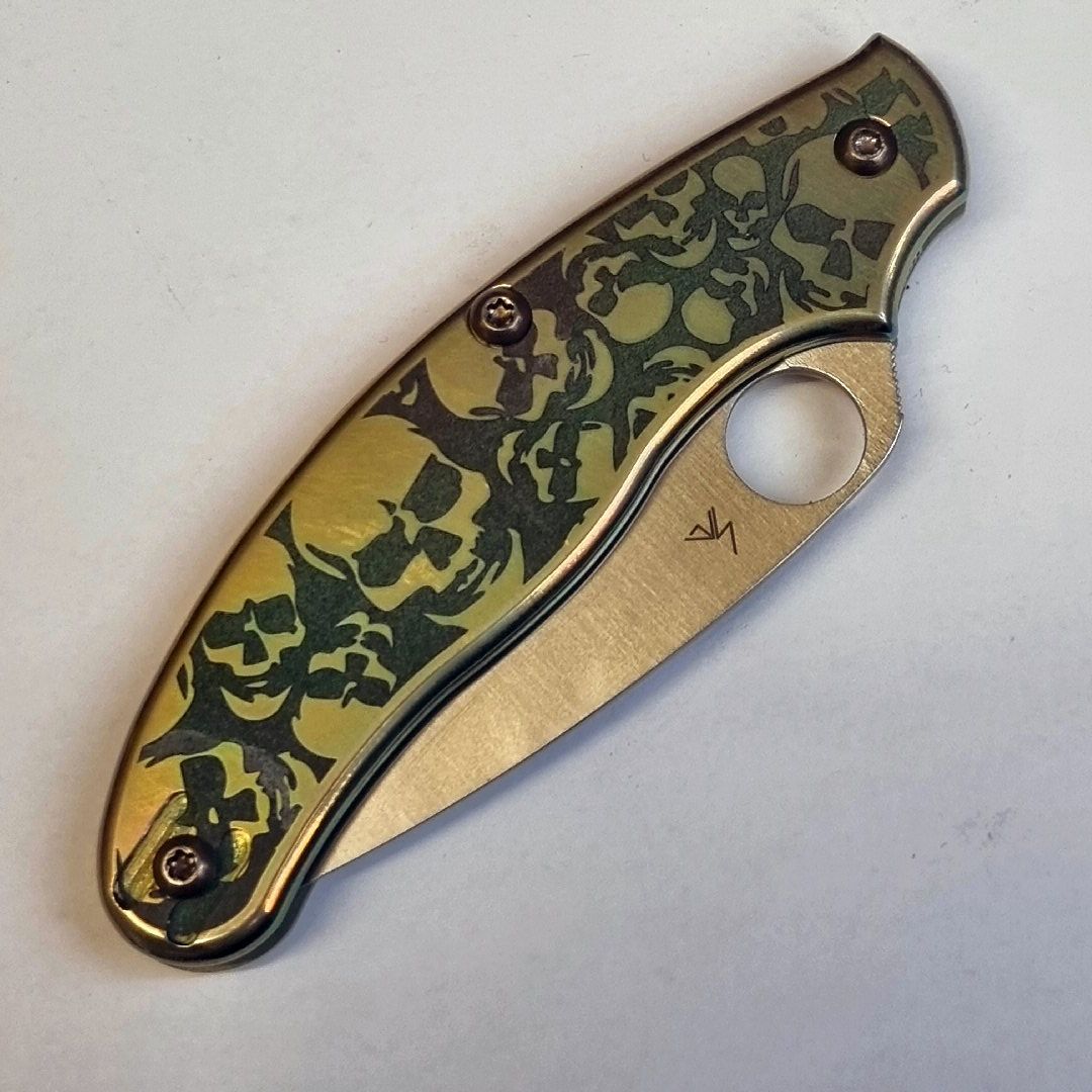 UKPK 3 Pin V2 Flat 3mm Scales in Titanium Sculls pattern (2nds)