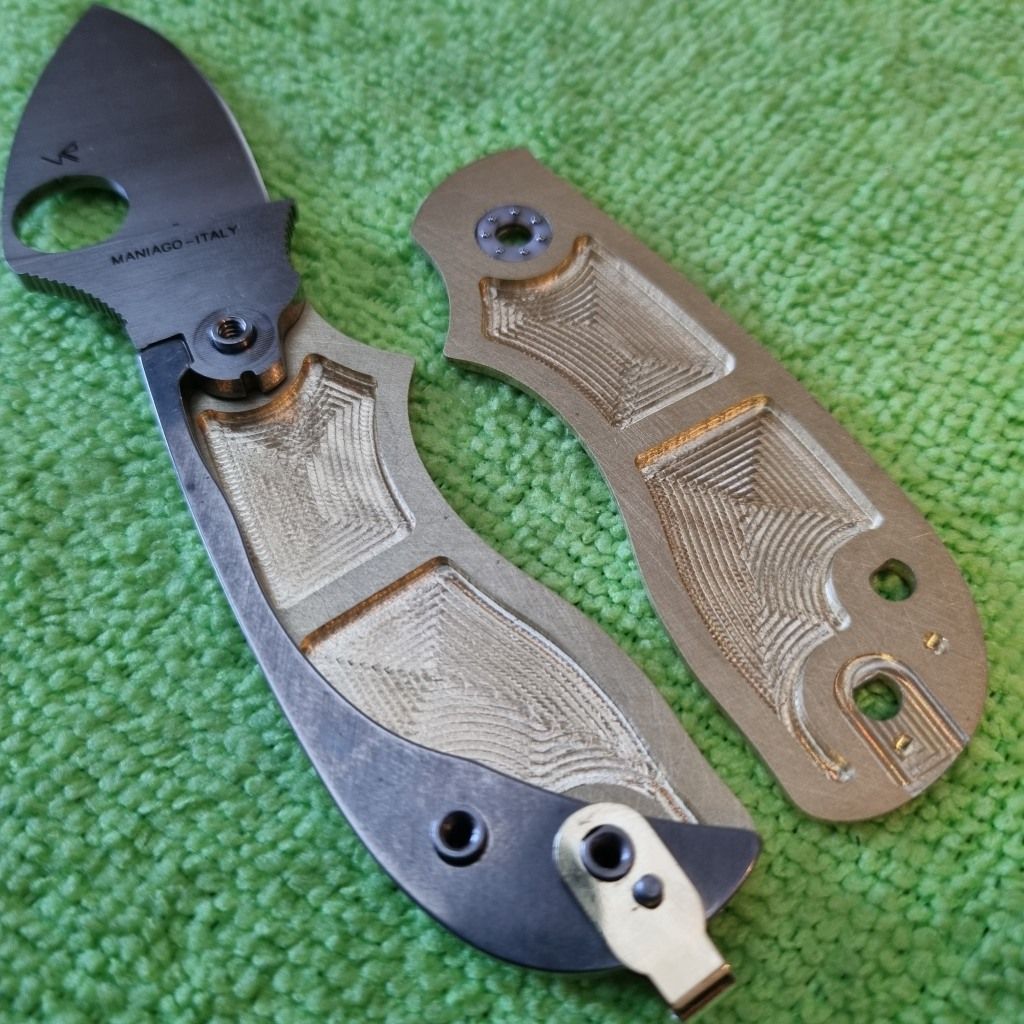 Squeak Scales in 3mm Polished Brass (Pattern Engraved)