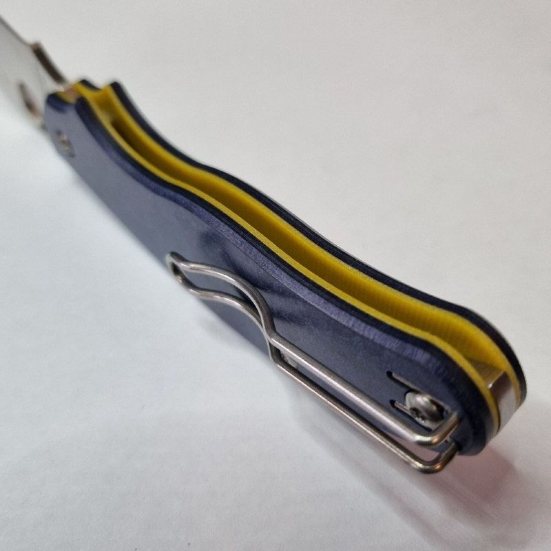 UKPK 4 pin Scales in 3.3mm Richlite Blue Canyon with Yellow bonded liners