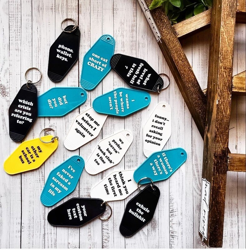 Retro Plastic Hotel Key Chain -  I hate being late