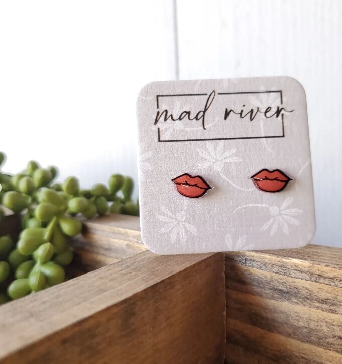 LIPS earrings