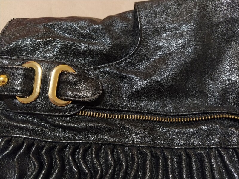 (USED) Black bag with gold detailing 