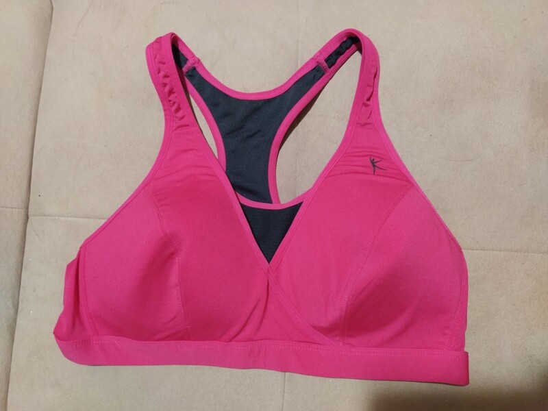 (NEW) Pink sports bra size 38C