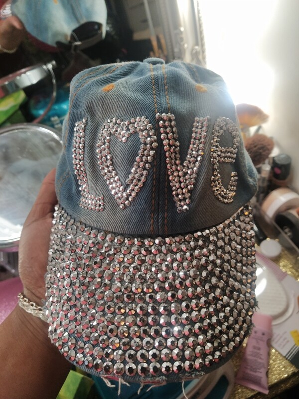 Jean bling love hat size