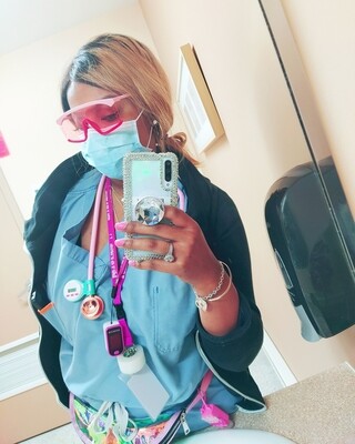 "Too glam" eyewear in color pink/red