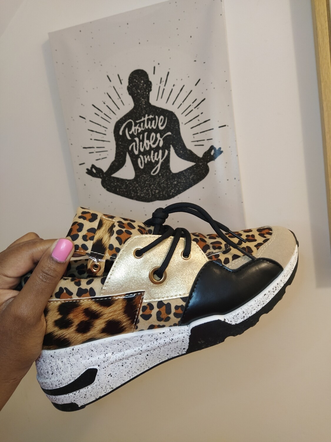 Leopard print sneakers 