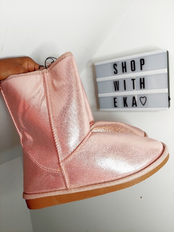 3M Pink glitter boots size 8