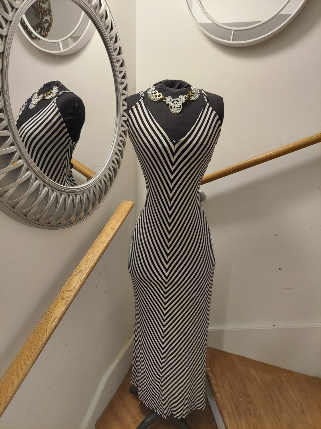 Used white and black summer dress