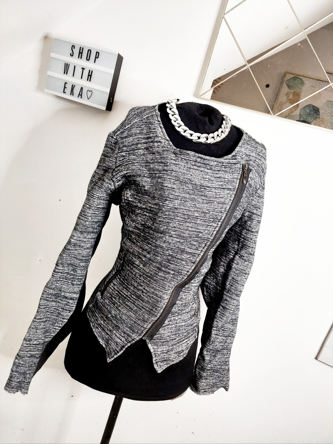 used black zippy blazer jacket