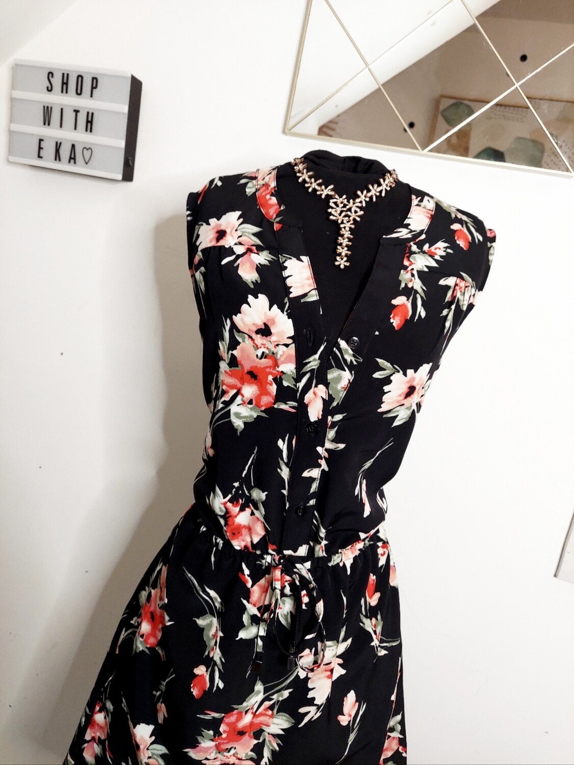 used summer sleeveless floral dress