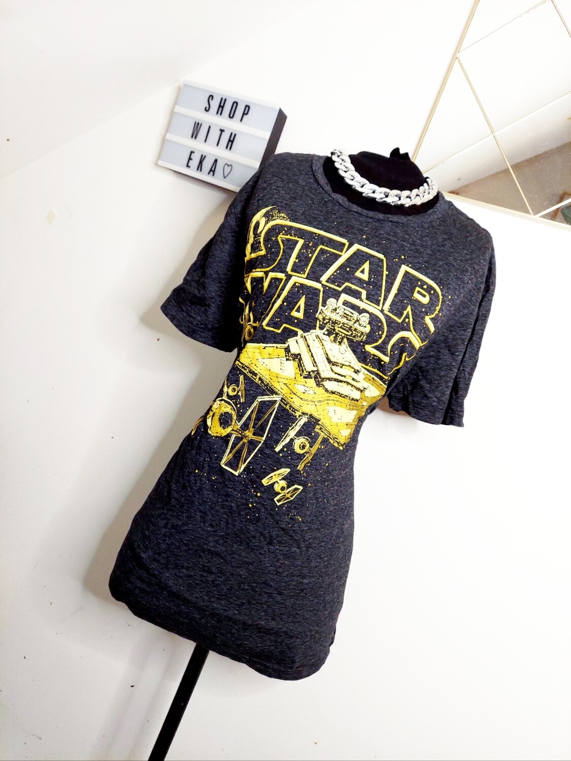 used grey graphic star wars t-shirt