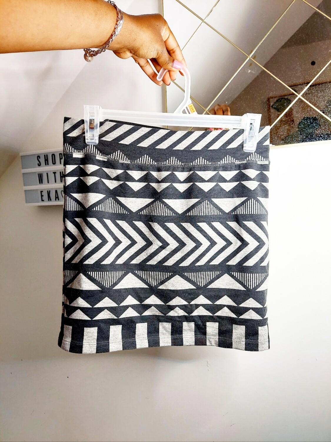 used grey geometric skirt