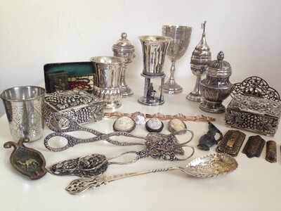 Vintages &amp; Antiques