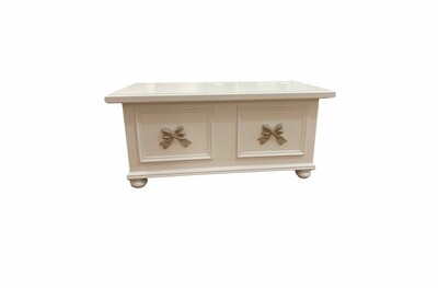 Cassapanca Con Fiocchi in Ceramica di Capodimonte