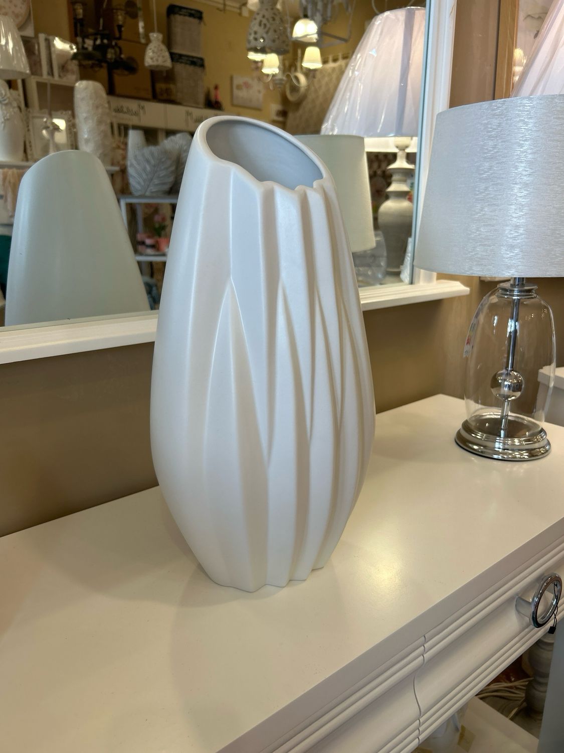 Vaso bianco ceramic L.22 P.19 H.45