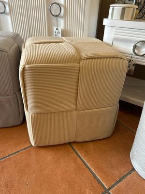 Pouf quadrato Beige mis.40x40 h 43