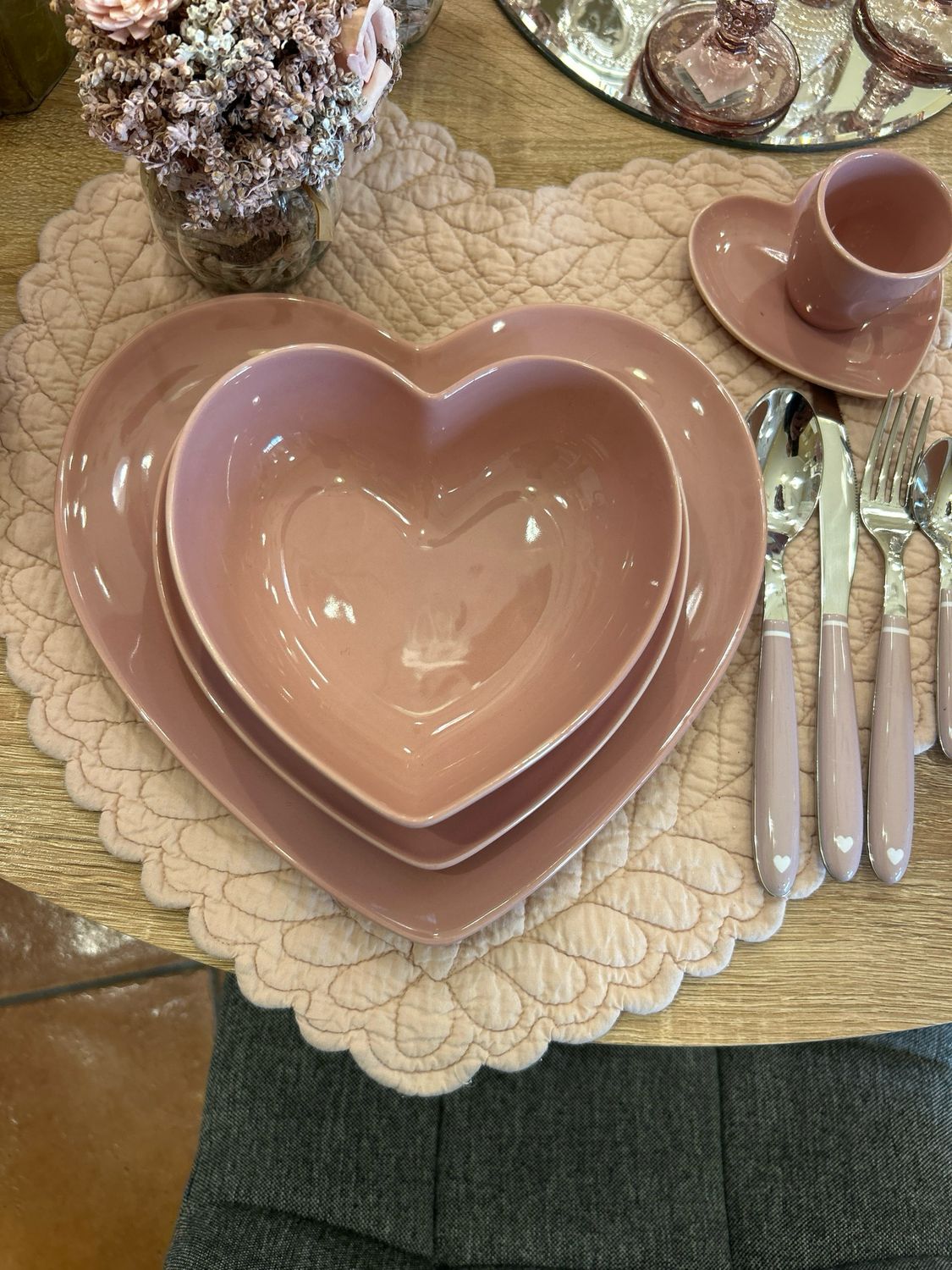 Servizio Da 6 Piatti 18 pezzi forma cuore col rosa Nuvole di Stoffa