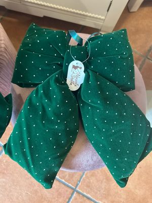 Fiocco in velluto verde con glitter mis 29x21x6.5 Nuvole di stoffa Fiocco in velluto verde con glitter mis 29x21x6.5 Nuvole di stoffa