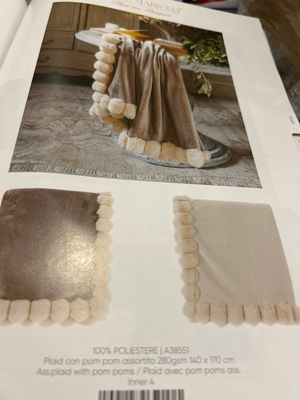 Plaid con Pom Pom col.bianco mis.140x170 280gsm Blanc Mariclo ‘ come foto
