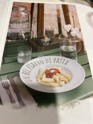 Piatto pasta in porcellana con scatola dim.30 cm con scritta La felicità è un piatto di pasta (Nuvole di Stoffa)