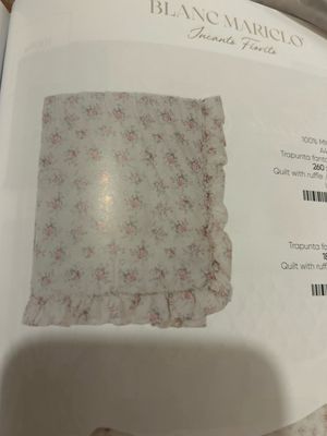 Trapunta matrimoniale BLANC MARICLO’collezione Incanto Fiorito 260x260 con copriguanciali