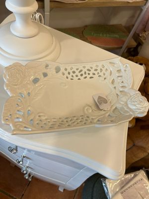 Svuotatasche Con Rose L’Arte di Nacchi L.30 P.16,5 col bianco Svuotatasche Con Rose L’Arte di Nacchi L.30 P.16,5 col bianco