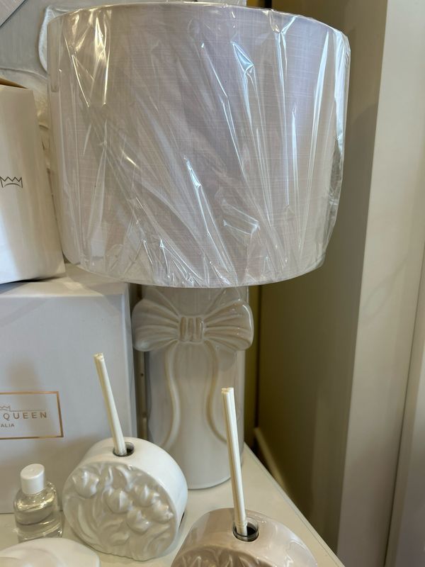 Lampada Fiocco H.43 p.25 Mis. Con paralume