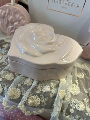 Scatola a cuore porta gioie col. Rosa lucido 3 D 18 X 6h Ilary Queen